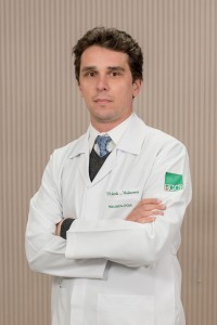 Dr. Ricardo Ximenes Malinverni - CRM-SC 11.716 (Pneumologista)